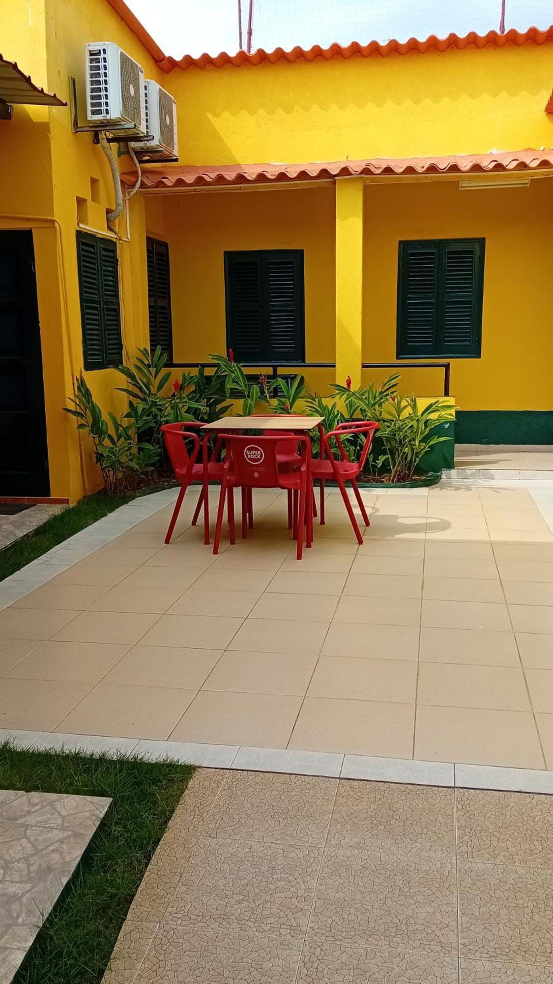 Bed and Breakfast Residencialdes Sao Tome Esterno foto
